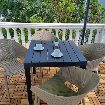Val Apartman Vir