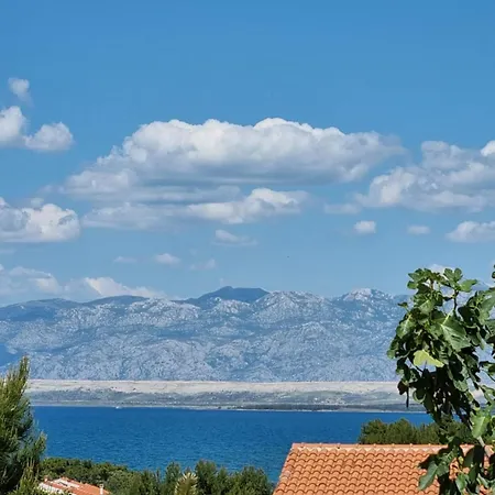 Val Apartman