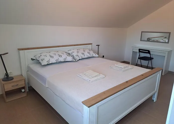 Val Apartman *