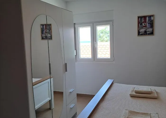 Val Apartman
