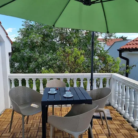 Val Apartment